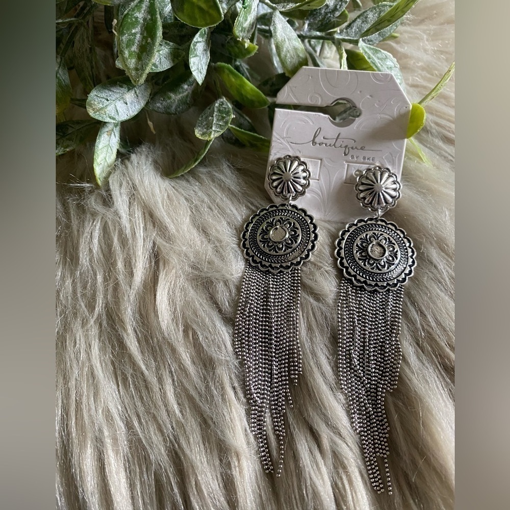 Boutique by BKE silver‎ Boho hanging Round Earrings